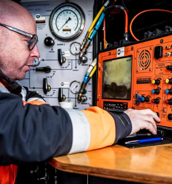 qceas-rov-3-960x1200px